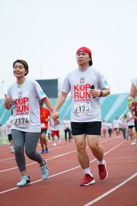 BIB: 2010, 7173, 7174
                            <button type="button" onclick="openModal(5937440)" class="btn btn-primary btn-sm float-right btn-popup" data-toggle="modal" data-target=".modal-high-quality">
                        <i class="fas fa-shopping-cart"></i> Add to Cart
                    </button>
                                            <button type="button" onclick="isThisMe(5937440, true)" class="btn btn-success btn-sm float-right btn-popup btn-isme hidden" data-toggle="tooltip" data-placement="bottom" title="นี่คือรูปของคุณใช่ไหม คลิกที่นี่เพื่อเอาเข้าอัลบั้ม">
                        <i class="fas fa-plus"></i> Add to album
                    </button>
                    <button type="button" onclick="isThisMe(5937440, false)" class="btn btn-warning btn-sm float-right btn-popup btn-isnotme hidden">
                        <i class="fas fa-ban"></i> Remove from album
                    </button>