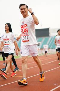 BIB: 2019, 1601, 2432
                            <button type="button" onclick="openModal(6026225)" class="btn btn-primary btn-sm float-right btn-popup" data-toggle="modal" data-target=".modal-high-quality">
                        <i class="fas fa-shopping-cart"></i> Add to Cart
                    </button>
                                            <button type="button" onclick="isThisMe(6026225, true)" class="btn btn-success btn-sm float-right btn-popup btn-isme hidden" data-toggle="tooltip" data-placement="bottom" title="นี่คือรูปของคุณใช่ไหม คลิกที่นี่เพื่อเอาเข้าอัลบั้ม">
                        <i class="fas fa-plus"></i> Add to album
                    </button>
                    <button type="button" onclick="isThisMe(6026225, false)" class="btn btn-warning btn-sm float-right btn-popup btn-isnotme hidden">
                        <i class="fas fa-ban"></i> Remove from album
                    </button>