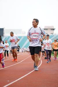 BIB: 7088, 7667, 018
                            <button type="button" onclick="openModal(5940790)" class="btn btn-primary btn-sm float-right btn-popup" data-toggle="modal" data-target=".modal-high-quality">
                        <i class="fas fa-shopping-cart"></i> Add to Cart
                    </button>
                                            <button type="button" onclick="isThisMe(5940790, true)" class="btn btn-success btn-sm float-right btn-popup btn-isme hidden" data-toggle="tooltip" data-placement="bottom" title="นี่คือรูปของคุณใช่ไหม คลิกที่นี่เพื่อเอาเข้าอัลบั้ม">
                        <i class="fas fa-plus"></i> Add to album
                    </button>
                    <button type="button" onclick="isThisMe(5940790, false)" class="btn btn-warning btn-sm float-right btn-popup btn-isnotme hidden">
                        <i class="fas fa-ban"></i> Remove from album
                    </button>