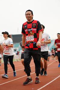 BIB: 2030, 3960
                            <button type="button" onclick="openModal(6025099)" class="btn btn-primary btn-sm float-right btn-popup" data-toggle="modal" data-target=".modal-high-quality">
                        <i class="fas fa-shopping-cart"></i> Add to Cart
                    </button>
                                            <button type="button" onclick="isThisMe(6025099, true)" class="btn btn-success btn-sm float-right btn-popup btn-isme hidden" data-toggle="tooltip" data-placement="bottom" title="นี่คือรูปของคุณใช่ไหม คลิกที่นี่เพื่อเอาเข้าอัลบั้ม">
                        <i class="fas fa-plus"></i> Add to album
                    </button>
                    <button type="button" onclick="isThisMe(6025099, false)" class="btn btn-warning btn-sm float-right btn-popup btn-isnotme hidden">
                        <i class="fas fa-ban"></i> Remove from album
                    </button>