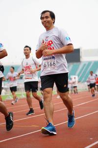 BIB: 6166, 1885
                            <button type="button" onclick="openModal(5940076)" class="btn btn-primary btn-sm float-right btn-popup" data-toggle="modal" data-target=".modal-high-quality">
                        <i class="fas fa-shopping-cart"></i> Add to Cart
                    </button>
                                            <button type="button" onclick="isThisMe(5940076, true)" class="btn btn-success btn-sm float-right btn-popup btn-isme hidden" data-toggle="tooltip" data-placement="bottom" title="นี่คือรูปของคุณใช่ไหม คลิกที่นี่เพื่อเอาเข้าอัลบั้ม">
                        <i class="fas fa-plus"></i> Add to album
                    </button>
                    <button type="button" onclick="isThisMe(5940076, false)" class="btn btn-warning btn-sm float-right btn-popup btn-isnotme hidden">
                        <i class="fas fa-ban"></i> Remove from album
                    </button>