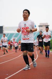 BIB: 1825, 410
                            <button type="button" onclick="openModal(5938725)" class="btn btn-primary btn-sm float-right btn-popup" data-toggle="modal" data-target=".modal-high-quality">
                        <i class="fas fa-shopping-cart"></i> Add to Cart
                    </button>
                                            <button type="button" onclick="isThisMe(5938725, true)" class="btn btn-success btn-sm float-right btn-popup btn-isme hidden" data-toggle="tooltip" data-placement="bottom" title="นี่คือรูปของคุณใช่ไหม คลิกที่นี่เพื่อเอาเข้าอัลบั้ม">
                        <i class="fas fa-plus"></i> Add to album
                    </button>
                    <button type="button" onclick="isThisMe(5938725, false)" class="btn btn-warning btn-sm float-right btn-popup btn-isnotme hidden">
                        <i class="fas fa-ban"></i> Remove from album
                    </button>