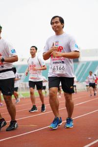 BIB: 019, 6166, 1885
                            <button type="button" onclick="openModal(5940077)" class="btn btn-primary btn-sm float-right btn-popup" data-toggle="modal" data-target=".modal-high-quality">
                        <i class="fas fa-shopping-cart"></i> Add to Cart
                    </button>
                                            <button type="button" onclick="isThisMe(5940077, true)" class="btn btn-success btn-sm float-right btn-popup btn-isme hidden" data-toggle="tooltip" data-placement="bottom" title="นี่คือรูปของคุณใช่ไหม คลิกที่นี่เพื่อเอาเข้าอัลบั้ม">
                        <i class="fas fa-plus"></i> Add to album
                    </button>
                    <button type="button" onclick="isThisMe(5940077, false)" class="btn btn-warning btn-sm float-right btn-popup btn-isnotme hidden">
                        <i class="fas fa-ban"></i> Remove from album
                    </button>