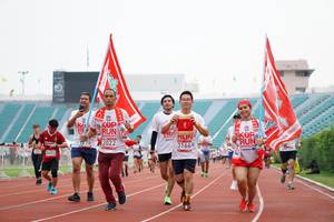 BIB: 31660, 2022
                            <button type="button" onclick="openModal(6020568)" class="btn btn-primary btn-sm float-right btn-popup" data-toggle="modal" data-target=".modal-high-quality">
                        <i class="fas fa-shopping-cart"></i> Add to Cart
                    </button>
                                            <button type="button" onclick="isThisMe(6020568, true)" class="btn btn-success btn-sm float-right btn-popup btn-isme hidden" data-toggle="tooltip" data-placement="bottom" title="นี่คือรูปของคุณใช่ไหม คลิกที่นี่เพื่อเอาเข้าอัลบั้ม">
                        <i class="fas fa-plus"></i> Add to album
                    </button>
                    <button type="button" onclick="isThisMe(6020568, false)" class="btn btn-warning btn-sm float-right btn-popup btn-isnotme hidden">
                        <i class="fas fa-ban"></i> Remove from album
                    </button>