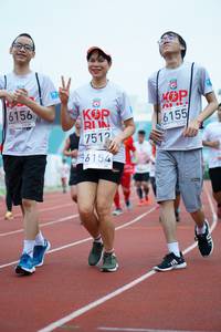 BIB: 6156, 7512, 6155, 6154
                            <button type="button" onclick="openModal(5937362)" class="btn btn-primary btn-sm float-right btn-popup" data-toggle="modal" data-target=".modal-high-quality">
                        <i class="fas fa-shopping-cart"></i> Add to Cart
                    </button>
                                            <button type="button" onclick="isThisMe(5937362, true)" class="btn btn-success btn-sm float-right btn-popup btn-isme hidden" data-toggle="tooltip" data-placement="bottom" title="นี่คือรูปของคุณใช่ไหม คลิกที่นี่เพื่อเอาเข้าอัลบั้ม">
                        <i class="fas fa-plus"></i> Add to album
                    </button>
                    <button type="button" onclick="isThisMe(5937362, false)" class="btn btn-warning btn-sm float-right btn-popup btn-isnotme hidden">
                        <i class="fas fa-ban"></i> Remove from album
                    </button>