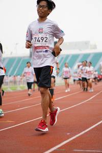 BIB: 7492, 201
                            <button type="button" onclick="openModal(5939625)" class="btn btn-primary btn-sm float-right btn-popup" data-toggle="modal" data-target=".modal-high-quality">
                        <i class="fas fa-shopping-cart"></i> Add to Cart
                    </button>
                                            <button type="button" onclick="isThisMe(5939625, true)" class="btn btn-success btn-sm float-right btn-popup btn-isme hidden" data-toggle="tooltip" data-placement="bottom" title="นี่คือรูปของคุณใช่ไหม คลิกที่นี่เพื่อเอาเข้าอัลบั้ม">
                        <i class="fas fa-plus"></i> Add to album
                    </button>
                    <button type="button" onclick="isThisMe(5939625, false)" class="btn btn-warning btn-sm float-right btn-popup btn-isnotme hidden">
                        <i class="fas fa-ban"></i> Remove from album
                    </button>