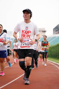 BIB: 201, 2260
                            <button type="button" onclick="openModal(5940454)" class="btn btn-primary btn-sm float-right btn-popup" data-toggle="modal" data-target=".modal-high-quality">
                        <i class="fas fa-shopping-cart"></i> Add to Cart
                    </button>
                                            <button type="button" onclick="isThisMe(5940454, true)" class="btn btn-success btn-sm float-right btn-popup btn-isme hidden" data-toggle="tooltip" data-placement="bottom" title="นี่คือรูปของคุณใช่ไหม คลิกที่นี่เพื่อเอาเข้าอัลบั้ม">
                        <i class="fas fa-plus"></i> Add to album
                    </button>
                    <button type="button" onclick="isThisMe(5940454, false)" class="btn btn-warning btn-sm float-right btn-popup btn-isnotme hidden">
                        <i class="fas fa-ban"></i> Remove from album
                    </button>