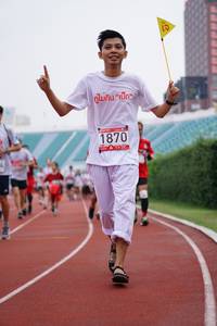 BIB: 1870
                            <button type="button" onclick="openModal(5937963)" class="btn btn-primary btn-sm float-right btn-popup" data-toggle="modal" data-target=".modal-high-quality">
                        <i class="fas fa-shopping-cart"></i> Add to Cart
                    </button>
                                            <button type="button" onclick="isThisMe(5937963, true)" class="btn btn-success btn-sm float-right btn-popup btn-isme hidden" data-toggle="tooltip" data-placement="bottom" title="นี่คือรูปของคุณใช่ไหม คลิกที่นี่เพื่อเอาเข้าอัลบั้ม">
                        <i class="fas fa-plus"></i> Add to album
                    </button>
                    <button type="button" onclick="isThisMe(5937963, false)" class="btn btn-warning btn-sm float-right btn-popup btn-isnotme hidden">
                        <i class="fas fa-ban"></i> Remove from album
                    </button>