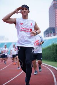 BIB: 483
                            <button type="button" onclick="openModal(5935831)" class="btn btn-primary btn-sm float-right btn-popup" data-toggle="modal" data-target=".modal-high-quality">
                        <i class="fas fa-shopping-cart"></i> Add to Cart
                    </button>
                                            <button type="button" onclick="isThisMe(5935831, true)" class="btn btn-success btn-sm float-right btn-popup btn-isme hidden" data-toggle="tooltip" data-placement="bottom" title="นี่คือรูปของคุณใช่ไหม คลิกที่นี่เพื่อเอาเข้าอัลบั้ม">
                        <i class="fas fa-plus"></i> Add to album
                    </button>
                    <button type="button" onclick="isThisMe(5935831, false)" class="btn btn-warning btn-sm float-right btn-popup btn-isnotme hidden">
                        <i class="fas fa-ban"></i> Remove from album
                    </button>