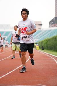 BIB: 6980
                            <button type="button" onclick="openModal(5940809)" class="btn btn-primary btn-sm float-right btn-popup" data-toggle="modal" data-target=".modal-high-quality">
                        <i class="fas fa-shopping-cart"></i> Add to Cart
                    </button>
                                            <button type="button" onclick="isThisMe(5940809, true)" class="btn btn-success btn-sm float-right btn-popup btn-isme hidden" data-toggle="tooltip" data-placement="bottom" title="นี่คือรูปของคุณใช่ไหม คลิกที่นี่เพื่อเอาเข้าอัลบั้ม">
                        <i class="fas fa-plus"></i> Add to album
                    </button>
                    <button type="button" onclick="isThisMe(5940809, false)" class="btn btn-warning btn-sm float-right btn-popup btn-isnotme hidden">
                        <i class="fas fa-ban"></i> Remove from album
                    </button>