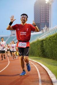 BIB: 1068
                            <button type="button" onclick="openModal(5934468)" class="btn btn-primary btn-sm float-right btn-popup" data-toggle="modal" data-target=".modal-high-quality">
                        <i class="fas fa-shopping-cart"></i> Add to Cart
                    </button>
                                            <button type="button" onclick="isThisMe(5934468, true)" class="btn btn-success btn-sm float-right btn-popup btn-isme hidden" data-toggle="tooltip" data-placement="bottom" title="นี่คือรูปของคุณใช่ไหม คลิกที่นี่เพื่อเอาเข้าอัลบั้ม">
                        <i class="fas fa-plus"></i> Add to album
                    </button>
                    <button type="button" onclick="isThisMe(5934468, false)" class="btn btn-warning btn-sm float-right btn-popup btn-isnotme hidden">
                        <i class="fas fa-ban"></i> Remove from album
                    </button>