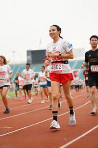 BIB: 4802, 165, 177
                            <button type="button" onclick="openModal(6025353)" class="btn btn-primary btn-sm float-right btn-popup" data-toggle="modal" data-target=".modal-high-quality">
                        <i class="fas fa-shopping-cart"></i> Add to Cart
                    </button>
                                            <button type="button" onclick="isThisMe(6025353, true)" class="btn btn-success btn-sm float-right btn-popup btn-isme hidden" data-toggle="tooltip" data-placement="bottom" title="นี่คือรูปของคุณใช่ไหม คลิกที่นี่เพื่อเอาเข้าอัลบั้ม">
                        <i class="fas fa-plus"></i> Add to album
                    </button>
                    <button type="button" onclick="isThisMe(6025353, false)" class="btn btn-warning btn-sm float-right btn-popup btn-isnotme hidden">
                        <i class="fas fa-ban"></i> Remove from album
                    </button>