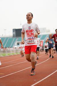 BIB: 201, 1607
                            <button type="button" onclick="openModal(6024169)" class="btn btn-primary btn-sm float-right btn-popup" data-toggle="modal" data-target=".modal-high-quality">
                        <i class="fas fa-shopping-cart"></i> Add to Cart
                    </button>
                                            <button type="button" onclick="isThisMe(6024169, true)" class="btn btn-success btn-sm float-right btn-popup btn-isme hidden" data-toggle="tooltip" data-placement="bottom" title="นี่คือรูปของคุณใช่ไหม คลิกที่นี่เพื่อเอาเข้าอัลบั้ม">
                        <i class="fas fa-plus"></i> Add to album
                    </button>
                    <button type="button" onclick="isThisMe(6024169, false)" class="btn btn-warning btn-sm float-right btn-popup btn-isnotme hidden">
                        <i class="fas fa-ban"></i> Remove from album
                    </button>