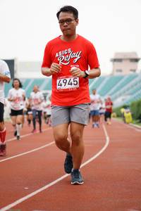 BIB: 2018, 4945
                            <button type="button" onclick="openModal(5940321)" class="btn btn-primary btn-sm float-right btn-popup" data-toggle="modal" data-target=".modal-high-quality">
                        <i class="fas fa-shopping-cart"></i> Add to Cart
                    </button>
                                            <button type="button" onclick="isThisMe(5940321, true)" class="btn btn-success btn-sm float-right btn-popup btn-isme hidden" data-toggle="tooltip" data-placement="bottom" title="นี่คือรูปของคุณใช่ไหม คลิกที่นี่เพื่อเอาเข้าอัลบั้ม">
                        <i class="fas fa-plus"></i> Add to album
                    </button>
                    <button type="button" onclick="isThisMe(5940321, false)" class="btn btn-warning btn-sm float-right btn-popup btn-isnotme hidden">
                        <i class="fas fa-ban"></i> Remove from album
                    </button>