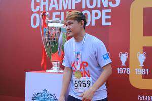 BIB: 6959, 1978, 1981
                            <button type="button" onclick="openModal(5887840)" class="btn btn-primary btn-sm float-right btn-popup" data-toggle="modal" data-target=".modal-high-quality">
                        <i class="fas fa-shopping-cart"></i> Add to Cart
                    </button>
                                            <button type="button" onclick="isThisMe(5887840, true)" class="btn btn-success btn-sm float-right btn-popup btn-isme hidden" data-toggle="tooltip" data-placement="bottom" title="นี่คือรูปของคุณใช่ไหม คลิกที่นี่เพื่อเอาเข้าอัลบั้ม">
                        <i class="fas fa-plus"></i> Add to album
                    </button>
                    <button type="button" onclick="isThisMe(5887840, false)" class="btn btn-warning btn-sm float-right btn-popup btn-isnotme hidden">
                        <i class="fas fa-ban"></i> Remove from album
                    </button>