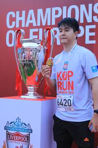 BIB: 2019, 6420
                            <button type="button" onclick="openModal(5886738)" class="btn btn-primary btn-sm float-right btn-popup" data-toggle="modal" data-target=".modal-high-quality">
                        <i class="fas fa-shopping-cart"></i> Add to Cart
                    </button>
                                            <button type="button" onclick="isThisMe(5886738, true)" class="btn btn-success btn-sm float-right btn-popup btn-isme hidden" data-toggle="tooltip" data-placement="bottom" title="นี่คือรูปของคุณใช่ไหม คลิกที่นี่เพื่อเอาเข้าอัลบั้ม">
                        <i class="fas fa-plus"></i> Add to album
                    </button>
                    <button type="button" onclick="isThisMe(5886738, false)" class="btn btn-warning btn-sm float-right btn-popup btn-isnotme hidden">
                        <i class="fas fa-ban"></i> Remove from album
                    </button>