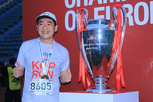 BIB: 8605
                            <button type="button" onclick="openModal(5885461)" class="btn btn-primary btn-sm float-right btn-popup" data-toggle="modal" data-target=".modal-high-quality">
                        <i class="fas fa-shopping-cart"></i> Add to Cart
                    </button>
                                            <button type="button" onclick="isThisMe(5885461, true)" class="btn btn-success btn-sm float-right btn-popup btn-isme hidden" data-toggle="tooltip" data-placement="bottom" title="นี่คือรูปของคุณใช่ไหม คลิกที่นี่เพื่อเอาเข้าอัลบั้ม">
                        <i class="fas fa-plus"></i> Add to album
                    </button>
                    <button type="button" onclick="isThisMe(5885461, false)" class="btn btn-warning btn-sm float-right btn-popup btn-isnotme hidden">
                        <i class="fas fa-ban"></i> Remove from album
                    </button>