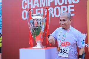 BIB: 384
                            <button type="button" onclick="openModal(5886804)" class="btn btn-primary btn-sm float-right btn-popup" data-toggle="modal" data-target=".modal-high-quality">
                        <i class="fas fa-shopping-cart"></i> Add to Cart
                    </button>
                                            <button type="button" onclick="isThisMe(5886804, true)" class="btn btn-success btn-sm float-right btn-popup btn-isme hidden" data-toggle="tooltip" data-placement="bottom" title="นี่คือรูปของคุณใช่ไหม คลิกที่นี่เพื่อเอาเข้าอัลบั้ม">
                        <i class="fas fa-plus"></i> Add to album
                    </button>
                    <button type="button" onclick="isThisMe(5886804, false)" class="btn btn-warning btn-sm float-right btn-popup btn-isnotme hidden">
                        <i class="fas fa-ban"></i> Remove from album
                    </button>