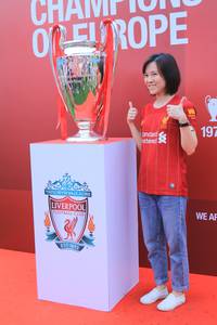 BIB: 197, 1892
                            <button type="button" onclick="openModal(5888361)" class="btn btn-primary btn-sm float-right btn-popup" data-toggle="modal" data-target=".modal-high-quality">
                        <i class="fas fa-shopping-cart"></i> Add to Cart
                    </button>
                                            <button type="button" onclick="isThisMe(5888361, true)" class="btn btn-success btn-sm float-right btn-popup btn-isme hidden" data-toggle="tooltip" data-placement="bottom" title="นี่คือรูปของคุณใช่ไหม คลิกที่นี่เพื่อเอาเข้าอัลบั้ม">
                        <i class="fas fa-plus"></i> Add to album
                    </button>
                    <button type="button" onclick="isThisMe(5888361, false)" class="btn btn-warning btn-sm float-right btn-popup btn-isnotme hidden">
                        <i class="fas fa-ban"></i> Remove from album
                    </button>