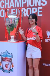 BIB: 197, 1892
                            <button type="button" onclick="openModal(5886739)" class="btn btn-primary btn-sm float-right btn-popup" data-toggle="modal" data-target=".modal-high-quality">
                        <i class="fas fa-shopping-cart"></i> Add to Cart
                    </button>
                                            <button type="button" onclick="isThisMe(5886739, true)" class="btn btn-success btn-sm float-right btn-popup btn-isme hidden" data-toggle="tooltip" data-placement="bottom" title="นี่คือรูปของคุณใช่ไหม คลิกที่นี่เพื่อเอาเข้าอัลบั้ม">
                        <i class="fas fa-plus"></i> Add to album
                    </button>
                    <button type="button" onclick="isThisMe(5886739, false)" class="btn btn-warning btn-sm float-right btn-popup btn-isnotme hidden">
                        <i class="fas fa-ban"></i> Remove from album
                    </button>