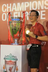 BIB: 977
                            <button type="button" onclick="openModal(5880285)" class="btn btn-primary btn-sm float-right btn-popup" data-toggle="modal" data-target=".modal-high-quality">
                        <i class="fas fa-shopping-cart"></i> Add to Cart
                    </button>
                                            <button type="button" onclick="isThisMe(5880285, true)" class="btn btn-success btn-sm float-right btn-popup btn-isme hidden" data-toggle="tooltip" data-placement="bottom" title="นี่คือรูปของคุณใช่ไหม คลิกที่นี่เพื่อเอาเข้าอัลบั้ม">
                        <i class="fas fa-plus"></i> Add to album
                    </button>
                    <button type="button" onclick="isThisMe(5880285, false)" class="btn btn-warning btn-sm float-right btn-popup btn-isnotme hidden">
                        <i class="fas fa-ban"></i> Remove from album
                    </button>