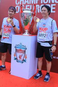 BIB: 3948, 6892, 189
                            <button type="button" onclick="openModal(5886907)" class="btn btn-primary btn-sm float-right btn-popup" data-toggle="modal" data-target=".modal-high-quality">
                        <i class="fas fa-shopping-cart"></i> Add to Cart
                    </button>
                                            <button type="button" onclick="isThisMe(5886907, true)" class="btn btn-success btn-sm float-right btn-popup btn-isme hidden" data-toggle="tooltip" data-placement="bottom" title="นี่คือรูปของคุณใช่ไหม คลิกที่นี่เพื่อเอาเข้าอัลบั้ม">
                        <i class="fas fa-plus"></i> Add to album
                    </button>
                    <button type="button" onclick="isThisMe(5886907, false)" class="btn btn-warning btn-sm float-right btn-popup btn-isnotme hidden">
                        <i class="fas fa-ban"></i> Remove from album
                    </button>