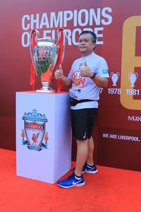 BIB: 1978, 1981, 182
                            <button type="button" onclick="openModal(5886508)" class="btn btn-primary btn-sm float-right btn-popup" data-toggle="modal" data-target=".modal-high-quality">
                        <i class="fas fa-shopping-cart"></i> Add to Cart
                    </button>
                                            <button type="button" onclick="isThisMe(5886508, true)" class="btn btn-success btn-sm float-right btn-popup btn-isme hidden" data-toggle="tooltip" data-placement="bottom" title="นี่คือรูปของคุณใช่ไหม คลิกที่นี่เพื่อเอาเข้าอัลบั้ม">
                        <i class="fas fa-plus"></i> Add to album
                    </button>
                    <button type="button" onclick="isThisMe(5886508, false)" class="btn btn-warning btn-sm float-right btn-popup btn-isnotme hidden">
                        <i class="fas fa-ban"></i> Remove from album
                    </button>