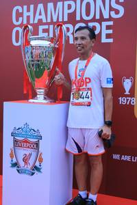 BIB: 1044, 1978, 1892
                            <button type="button" onclick="openModal(5885922)" class="btn btn-primary btn-sm float-right btn-popup" data-toggle="modal" data-target=".modal-high-quality">
                        <i class="fas fa-shopping-cart"></i> Add to Cart
                    </button>
                                            <button type="button" onclick="isThisMe(5885922, true)" class="btn btn-success btn-sm float-right btn-popup btn-isme hidden" data-toggle="tooltip" data-placement="bottom" title="นี่คือรูปของคุณใช่ไหม คลิกที่นี่เพื่อเอาเข้าอัลบั้ม">
                        <i class="fas fa-plus"></i> Add to album
                    </button>
                    <button type="button" onclick="isThisMe(5885922, false)" class="btn btn-warning btn-sm float-right btn-popup btn-isnotme hidden">
                        <i class="fas fa-ban"></i> Remove from album
                    </button>