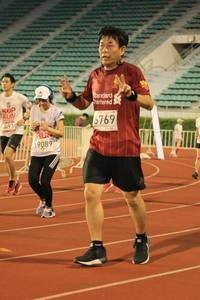 BIB: 6769, 9089
                            <button type="button" onclick="openModal(5877751)" class="btn btn-primary btn-sm float-right btn-popup" data-toggle="modal" data-target=".modal-high-quality">
                        <i class="fas fa-shopping-cart"></i> Add to Cart
                    </button>
                                            <button type="button" onclick="isThisMe(5877751, true)" class="btn btn-success btn-sm float-right btn-popup btn-isme hidden" data-toggle="tooltip" data-placement="bottom" title="นี่คือรูปของคุณใช่ไหม คลิกที่นี่เพื่อเอาเข้าอัลบั้ม">
                        <i class="fas fa-plus"></i> Add to album
                    </button>
                    <button type="button" onclick="isThisMe(5877751, false)" class="btn btn-warning btn-sm float-right btn-popup btn-isnotme hidden">
                        <i class="fas fa-ban"></i> Remove from album
                    </button>