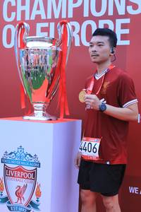 BIB: 4406, 1892
                            <button type="button" onclick="openModal(5886138)" class="btn btn-primary btn-sm float-right btn-popup" data-toggle="modal" data-target=".modal-high-quality">
                        <i class="fas fa-shopping-cart"></i> Add to Cart
                    </button>
                                            <button type="button" onclick="isThisMe(5886138, true)" class="btn btn-success btn-sm float-right btn-popup btn-isme hidden" data-toggle="tooltip" data-placement="bottom" title="นี่คือรูปของคุณใช่ไหม คลิกที่นี่เพื่อเอาเข้าอัลบั้ม">
                        <i class="fas fa-plus"></i> Add to album
                    </button>
                    <button type="button" onclick="isThisMe(5886138, false)" class="btn btn-warning btn-sm float-right btn-popup btn-isnotme hidden">
                        <i class="fas fa-ban"></i> Remove from album
                    </button>