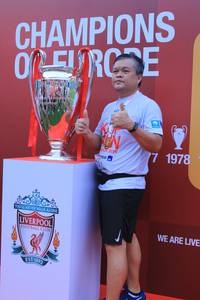 BIB: 2019, 1978, 1892
                            <button type="button" onclick="openModal(5886507)" class="btn btn-primary btn-sm float-right btn-popup" data-toggle="modal" data-target=".modal-high-quality">
                        <i class="fas fa-shopping-cart"></i> Add to Cart
                    </button>
                                            <button type="button" onclick="isThisMe(5886507, true)" class="btn btn-success btn-sm float-right btn-popup btn-isme hidden" data-toggle="tooltip" data-placement="bottom" title="นี่คือรูปของคุณใช่ไหม คลิกที่นี่เพื่อเอาเข้าอัลบั้ม">
                        <i class="fas fa-plus"></i> Add to album
                    </button>
                    <button type="button" onclick="isThisMe(5886507, false)" class="btn btn-warning btn-sm float-right btn-popup btn-isnotme hidden">
                        <i class="fas fa-ban"></i> Remove from album
                    </button>