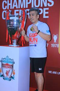 BIB: 1978, 2019, 1892
                            <button type="button" onclick="openModal(5885654)" class="btn btn-primary btn-sm float-right btn-popup" data-toggle="modal" data-target=".modal-high-quality">
                        <i class="fas fa-shopping-cart"></i> Add to Cart
                    </button>
                                            <button type="button" onclick="isThisMe(5885654, true)" class="btn btn-success btn-sm float-right btn-popup btn-isme hidden" data-toggle="tooltip" data-placement="bottom" title="นี่คือรูปของคุณใช่ไหม คลิกที่นี่เพื่อเอาเข้าอัลบั้ม">
                        <i class="fas fa-plus"></i> Add to album
                    </button>
                    <button type="button" onclick="isThisMe(5885654, false)" class="btn btn-warning btn-sm float-right btn-popup btn-isnotme hidden">
                        <i class="fas fa-ban"></i> Remove from album
                    </button>