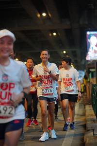 BIB: 3811, 201, 017, 5376
                            <button type="button" onclick="openModal(5898888)" class="btn btn-primary btn-sm float-right btn-popup" data-toggle="modal" data-target=".modal-high-quality">
                        <i class="fas fa-shopping-cart"></i> Add to Cart
                    </button>
                                            <button type="button" onclick="isThisMe(5898888, true)" class="btn btn-success btn-sm float-right btn-popup btn-isme hidden" data-toggle="tooltip" data-placement="bottom" title="นี่คือรูปของคุณใช่ไหม คลิกที่นี่เพื่อเอาเข้าอัลบั้ม">
                        <i class="fas fa-plus"></i> Add to album
                    </button>
                    <button type="button" onclick="isThisMe(5898888, false)" class="btn btn-warning btn-sm float-right btn-popup btn-isnotme hidden">
                        <i class="fas fa-ban"></i> Remove from album
                    </button>