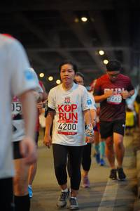 BIB: 928, 4200
                            <button type="button" onclick="openModal(5899225)" class="btn btn-primary btn-sm float-right btn-popup" data-toggle="modal" data-target=".modal-high-quality">
                        <i class="fas fa-shopping-cart"></i> Add to Cart
                    </button>
                                            <button type="button" onclick="isThisMe(5899225, true)" class="btn btn-success btn-sm float-right btn-popup btn-isme hidden" data-toggle="tooltip" data-placement="bottom" title="นี่คือรูปของคุณใช่ไหม คลิกที่นี่เพื่อเอาเข้าอัลบั้ม">
                        <i class="fas fa-plus"></i> Add to album
                    </button>
                    <button type="button" onclick="isThisMe(5899225, false)" class="btn btn-warning btn-sm float-right btn-popup btn-isnotme hidden">
                        <i class="fas fa-ban"></i> Remove from album
                    </button>