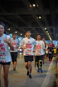 BIB: 4989, 4994, 940
                            <button type="button" onclick="openModal(5900385)" class="btn btn-primary btn-sm float-right btn-popup" data-toggle="modal" data-target=".modal-high-quality">
                        <i class="fas fa-shopping-cart"></i> Add to Cart
                    </button>
                                            <button type="button" onclick="isThisMe(5900385, true)" class="btn btn-success btn-sm float-right btn-popup btn-isme hidden" data-toggle="tooltip" data-placement="bottom" title="นี่คือรูปของคุณใช่ไหม คลิกที่นี่เพื่อเอาเข้าอัลบั้ม">
                        <i class="fas fa-plus"></i> Add to album
                    </button>
                    <button type="button" onclick="isThisMe(5900385, false)" class="btn btn-warning btn-sm float-right btn-popup btn-isnotme hidden">
                        <i class="fas fa-ban"></i> Remove from album
                    </button>