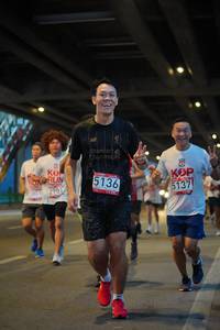 BIB: 290, 5137, 5136
                            <button type="button" onclick="openModal(5895520)" class="btn btn-primary btn-sm float-right btn-popup" data-toggle="modal" data-target=".modal-high-quality">
                        <i class="fas fa-shopping-cart"></i> Add to Cart
                    </button>
                                            <button type="button" onclick="isThisMe(5895520, true)" class="btn btn-success btn-sm float-right btn-popup btn-isme hidden" data-toggle="tooltip" data-placement="bottom" title="นี่คือรูปของคุณใช่ไหม คลิกที่นี่เพื่อเอาเข้าอัลบั้ม">
                        <i class="fas fa-plus"></i> Add to album
                    </button>
                    <button type="button" onclick="isThisMe(5895520, false)" class="btn btn-warning btn-sm float-right btn-popup btn-isnotme hidden">
                        <i class="fas fa-ban"></i> Remove from album
                    </button>