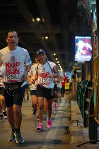 BIB: 2842, 2150
                            <button type="button" onclick="openModal(5892726)" class="btn btn-primary btn-sm float-right btn-popup" data-toggle="modal" data-target=".modal-high-quality">
                        <i class="fas fa-shopping-cart"></i> Add to Cart
                    </button>
                                            <button type="button" onclick="isThisMe(5892726, true)" class="btn btn-success btn-sm float-right btn-popup btn-isme hidden" data-toggle="tooltip" data-placement="bottom" title="นี่คือรูปของคุณใช่ไหม คลิกที่นี่เพื่อเอาเข้าอัลบั้ม">
                        <i class="fas fa-plus"></i> Add to album
                    </button>
                    <button type="button" onclick="isThisMe(5892726, false)" class="btn btn-warning btn-sm float-right btn-popup btn-isnotme hidden">
                        <i class="fas fa-ban"></i> Remove from album
                    </button>