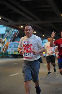 BIB: 1481
                            <button type="button" onclick="openModal(5903888)" class="btn btn-primary btn-sm float-right btn-popup" data-toggle="modal" data-target=".modal-high-quality">
                        <i class="fas fa-shopping-cart"></i> Add to Cart
                    </button>
                                            <button type="button" onclick="isThisMe(5903888, true)" class="btn btn-success btn-sm float-right btn-popup btn-isme hidden" data-toggle="tooltip" data-placement="bottom" title="นี่คือรูปของคุณใช่ไหม คลิกที่นี่เพื่อเอาเข้าอัลบั้ม">
                        <i class="fas fa-plus"></i> Add to album
                    </button>
                    <button type="button" onclick="isThisMe(5903888, false)" class="btn btn-warning btn-sm float-right btn-popup btn-isnotme hidden">
                        <i class="fas fa-ban"></i> Remove from album
                    </button>