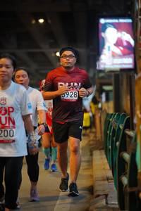 BIB: 928, 200
                            <button type="button" onclick="openModal(5899283)" class="btn btn-primary btn-sm float-right btn-popup" data-toggle="modal" data-target=".modal-high-quality">
                        <i class="fas fa-shopping-cart"></i> Add to Cart
                    </button>
                                            <button type="button" onclick="isThisMe(5899283, true)" class="btn btn-success btn-sm float-right btn-popup btn-isme hidden" data-toggle="tooltip" data-placement="bottom" title="นี่คือรูปของคุณใช่ไหม คลิกที่นี่เพื่อเอาเข้าอัลบั้ม">
                        <i class="fas fa-plus"></i> Add to album
                    </button>
                    <button type="button" onclick="isThisMe(5899283, false)" class="btn btn-warning btn-sm float-right btn-popup btn-isnotme hidden">
                        <i class="fas fa-ban"></i> Remove from album
                    </button>