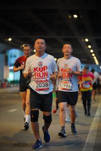 BIB: 2986, 2038
                            <button type="button" onclick="openModal(5897330)" class="btn btn-primary btn-sm float-right btn-popup" data-toggle="modal" data-target=".modal-high-quality">
                        <i class="fas fa-shopping-cart"></i> Add to Cart
                    </button>
                                            <button type="button" onclick="isThisMe(5897330, true)" class="btn btn-success btn-sm float-right btn-popup btn-isme hidden" data-toggle="tooltip" data-placement="bottom" title="นี่คือรูปของคุณใช่ไหม คลิกที่นี่เพื่อเอาเข้าอัลบั้ม">
                        <i class="fas fa-plus"></i> Add to album
                    </button>
                    <button type="button" onclick="isThisMe(5897330, false)" class="btn btn-warning btn-sm float-right btn-popup btn-isnotme hidden">
                        <i class="fas fa-ban"></i> Remove from album
                    </button>