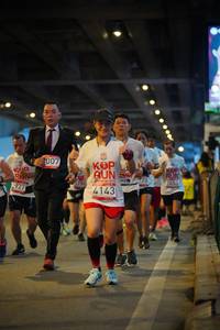 BIB: 007, 353, 2927, 4143
                            <button type="button" onclick="openModal(5886440)" class="btn btn-primary btn-sm float-right btn-popup" data-toggle="modal" data-target=".modal-high-quality">
                        <i class="fas fa-shopping-cart"></i> Add to Cart
                    </button>
                                            <button type="button" onclick="isThisMe(5886440, true)" class="btn btn-success btn-sm float-right btn-popup btn-isme hidden" data-toggle="tooltip" data-placement="bottom" title="นี่คือรูปของคุณใช่ไหม คลิกที่นี่เพื่อเอาเข้าอัลบั้ม">
                        <i class="fas fa-plus"></i> Add to album
                    </button>
                    <button type="button" onclick="isThisMe(5886440, false)" class="btn btn-warning btn-sm float-right btn-popup btn-isnotme hidden">
                        <i class="fas fa-ban"></i> Remove from album
                    </button>