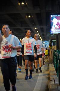 BIB: 3297, 4451, 3772, 3452
                            <button type="button" onclick="openModal(5901088)" class="btn btn-primary btn-sm float-right btn-popup" data-toggle="modal" data-target=".modal-high-quality">
                        <i class="fas fa-shopping-cart"></i> Add to Cart
                    </button>
                                            <button type="button" onclick="isThisMe(5901088, true)" class="btn btn-success btn-sm float-right btn-popup btn-isme hidden" data-toggle="tooltip" data-placement="bottom" title="นี่คือรูปของคุณใช่ไหม คลิกที่นี่เพื่อเอาเข้าอัลบั้ม">
                        <i class="fas fa-plus"></i> Add to album
                    </button>
                    <button type="button" onclick="isThisMe(5901088, false)" class="btn btn-warning btn-sm float-right btn-popup btn-isnotme hidden">
                        <i class="fas fa-ban"></i> Remove from album
                    </button>