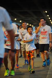 BIB: 1268, 427
                            <button type="button" onclick="openModal(5897239)" class="btn btn-primary btn-sm float-right btn-popup" data-toggle="modal" data-target=".modal-high-quality">
                        <i class="fas fa-shopping-cart"></i> Add to Cart
                    </button>
                                            <button type="button" onclick="isThisMe(5897239, true)" class="btn btn-success btn-sm float-right btn-popup btn-isme hidden" data-toggle="tooltip" data-placement="bottom" title="นี่คือรูปของคุณใช่ไหม คลิกที่นี่เพื่อเอาเข้าอัลบั้ม">
                        <i class="fas fa-plus"></i> Add to album
                    </button>
                    <button type="button" onclick="isThisMe(5897239, false)" class="btn btn-warning btn-sm float-right btn-popup btn-isnotme hidden">
                        <i class="fas fa-ban"></i> Remove from album
                    </button>