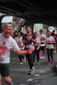 BIB: 3114, 283, 918
                            <button type="button" onclick="openModal(5905646)" class="btn btn-primary btn-sm float-right btn-popup" data-toggle="modal" data-target=".modal-high-quality">
                        <i class="fas fa-shopping-cart"></i> Add to Cart
                    </button>
                                            <button type="button" onclick="isThisMe(5905646, true)" class="btn btn-success btn-sm float-right btn-popup btn-isme hidden" data-toggle="tooltip" data-placement="bottom" title="นี่คือรูปของคุณใช่ไหม คลิกที่นี่เพื่อเอาเข้าอัลบั้ม">
                        <i class="fas fa-plus"></i> Add to album
                    </button>
                    <button type="button" onclick="isThisMe(5905646, false)" class="btn btn-warning btn-sm float-right btn-popup btn-isnotme hidden">
                        <i class="fas fa-ban"></i> Remove from album
                    </button>