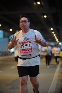 BIB: 3990, 2019
                            <button type="button" onclick="openModal(5898167)" class="btn btn-primary btn-sm float-right btn-popup" data-toggle="modal" data-target=".modal-high-quality">
                        <i class="fas fa-shopping-cart"></i> Add to Cart
                    </button>
                                            <button type="button" onclick="isThisMe(5898167, true)" class="btn btn-success btn-sm float-right btn-popup btn-isme hidden" data-toggle="tooltip" data-placement="bottom" title="นี่คือรูปของคุณใช่ไหม คลิกที่นี่เพื่อเอาเข้าอัลบั้ม">
                        <i class="fas fa-plus"></i> Add to album
                    </button>
                    <button type="button" onclick="isThisMe(5898167, false)" class="btn btn-warning btn-sm float-right btn-popup btn-isnotme hidden">
                        <i class="fas fa-ban"></i> Remove from album
                    </button>