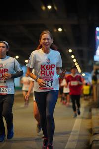 BIB: 201, 824
                            <button type="button" onclick="openModal(5892295)" class="btn btn-primary btn-sm float-right btn-popup" data-toggle="modal" data-target=".modal-high-quality">
                        <i class="fas fa-shopping-cart"></i> Add to Cart
                    </button>
                                            <button type="button" onclick="isThisMe(5892295, true)" class="btn btn-success btn-sm float-right btn-popup btn-isme hidden" data-toggle="tooltip" data-placement="bottom" title="นี่คือรูปของคุณใช่ไหม คลิกที่นี่เพื่อเอาเข้าอัลบั้ม">
                        <i class="fas fa-plus"></i> Add to album
                    </button>
                    <button type="button" onclick="isThisMe(5892295, false)" class="btn btn-warning btn-sm float-right btn-popup btn-isnotme hidden">
                        <i class="fas fa-ban"></i> Remove from album
                    </button>