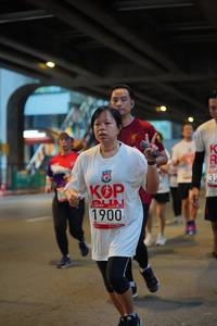 BIB: 1900
                            <button type="button" onclick="openModal(5901161)" class="btn btn-primary btn-sm float-right btn-popup" data-toggle="modal" data-target=".modal-high-quality">
                        <i class="fas fa-shopping-cart"></i> Add to Cart
                    </button>
                                            <button type="button" onclick="isThisMe(5901161, true)" class="btn btn-success btn-sm float-right btn-popup btn-isme hidden" data-toggle="tooltip" data-placement="bottom" title="นี่คือรูปของคุณใช่ไหม คลิกที่นี่เพื่อเอาเข้าอัลบั้ม">
                        <i class="fas fa-plus"></i> Add to album
                    </button>
                    <button type="button" onclick="isThisMe(5901161, false)" class="btn btn-warning btn-sm float-right btn-popup btn-isnotme hidden">
                        <i class="fas fa-ban"></i> Remove from album
                    </button>