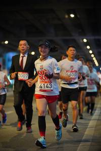 BIB: 4600, 2007, 4143
                            <button type="button" onclick="openModal(5886451)" class="btn btn-primary btn-sm float-right btn-popup" data-toggle="modal" data-target=".modal-high-quality">
                        <i class="fas fa-shopping-cart"></i> Add to Cart
                    </button>
                                            <button type="button" onclick="isThisMe(5886451, true)" class="btn btn-success btn-sm float-right btn-popup btn-isme hidden" data-toggle="tooltip" data-placement="bottom" title="นี่คือรูปของคุณใช่ไหม คลิกที่นี่เพื่อเอาเข้าอัลบั้ม">
                        <i class="fas fa-plus"></i> Add to album
                    </button>
                    <button type="button" onclick="isThisMe(5886451, false)" class="btn btn-warning btn-sm float-right btn-popup btn-isnotme hidden">
                        <i class="fas fa-ban"></i> Remove from album
                    </button>