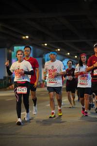 BIB: 2204, 2205, 14267
                            <button type="button" onclick="openModal(5892505)" class="btn btn-primary btn-sm float-right btn-popup" data-toggle="modal" data-target=".modal-high-quality">
                        <i class="fas fa-shopping-cart"></i> Add to Cart
                    </button>
                                            <button type="button" onclick="isThisMe(5892505, true)" class="btn btn-success btn-sm float-right btn-popup btn-isme hidden" data-toggle="tooltip" data-placement="bottom" title="นี่คือรูปของคุณใช่ไหม คลิกที่นี่เพื่อเอาเข้าอัลบั้ม">
                        <i class="fas fa-plus"></i> Add to album
                    </button>
                    <button type="button" onclick="isThisMe(5892505, false)" class="btn btn-warning btn-sm float-right btn-popup btn-isnotme hidden">
                        <i class="fas fa-ban"></i> Remove from album
                    </button>