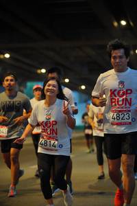 BIB: 4823, 543, 2019, 4814, 
                            <button type="button" onclick="openModal(5886418)" class="btn btn-primary btn-sm float-right btn-popup" data-toggle="modal" data-target=".modal-high-quality">
                        <i class="fas fa-shopping-cart"></i> Add to Cart
                    </button>
                                            <button type="button" onclick="isThisMe(5886418, true)" class="btn btn-success btn-sm float-right btn-popup btn-isme hidden" data-toggle="tooltip" data-placement="bottom" title="นี่คือรูปของคุณใช่ไหม คลิกที่นี่เพื่อเอาเข้าอัลบั้ม">
                        <i class="fas fa-plus"></i> Add to album
                    </button>
                    <button type="button" onclick="isThisMe(5886418, false)" class="btn btn-warning btn-sm float-right btn-popup btn-isnotme hidden">
                        <i class="fas fa-ban"></i> Remove from album
                    </button>